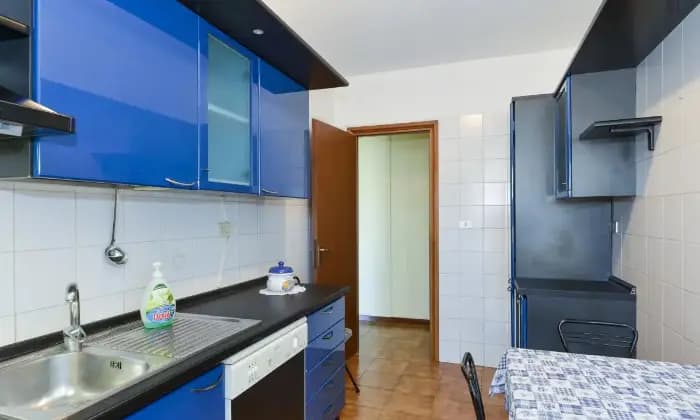 Rexer-Roma-Attico-a-Cinecitt-CUCINA