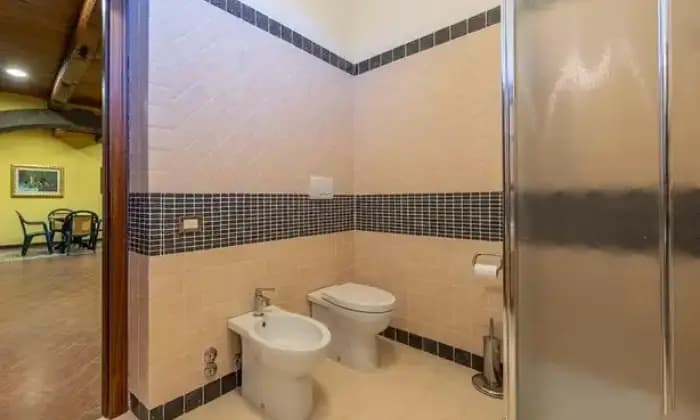 Rexer-Sutri-Villa-in-campagna-Bagno