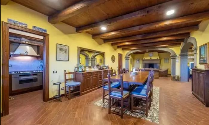 Rexer-Sutri-Villa-in-campagna-Altro