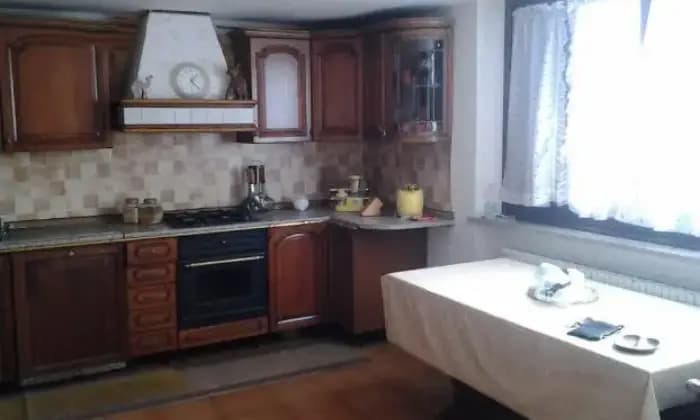 Rexer-Corio-Villa-trifamiliare-CUCINA